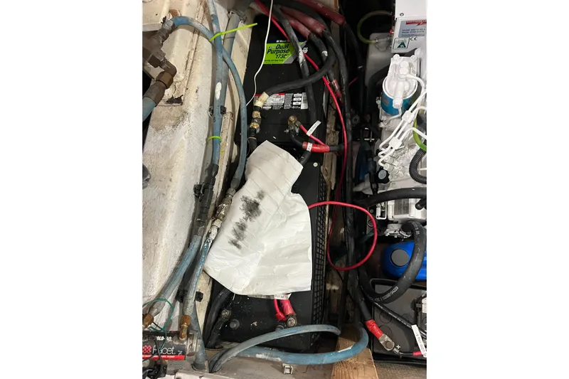 Kailani Yacht Photos Pics Engine Start batteries