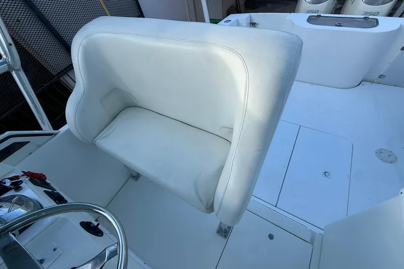 Reel Dreamz Yacht Photos Pics White seating area on a 1998 Contender 35 Express boat.