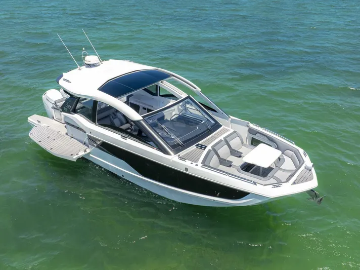  Yacht Photos Pics 2023 Galeon 375 Gto - Image 8