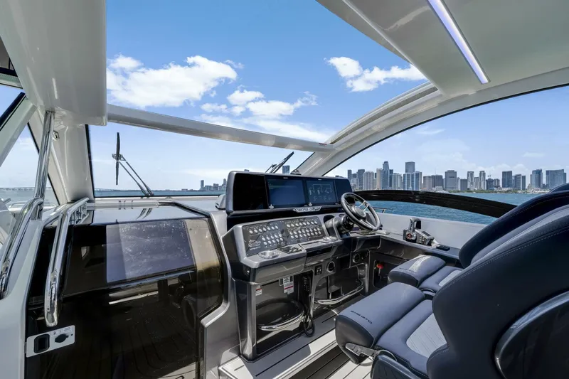  Yacht Photos Pics 2023 Galeon 375 Gto - Image 30
