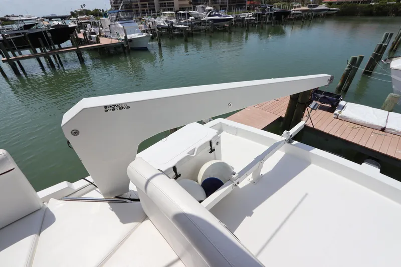 Fitz Perfectly Yacht Photos Pics 2001 Navigator 4800 CLASSIC yacht deck with davit crane at marina.