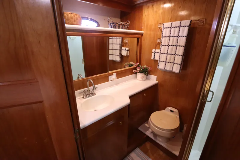 Fitz Perfectly Yacht Photos Pics 