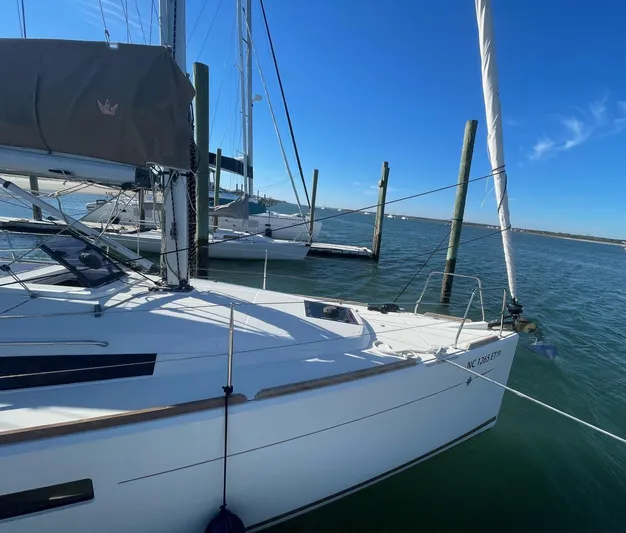 Zoe Yacht Photos Pics 