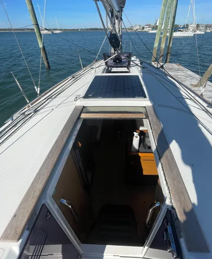 Zoe Yacht Photos Pics 