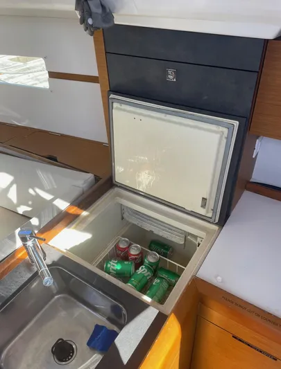 Zoe Yacht Photos Pics 