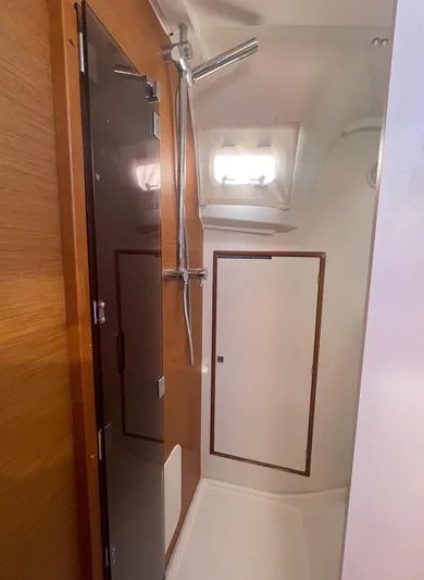 Zoe Yacht Photos Pics 