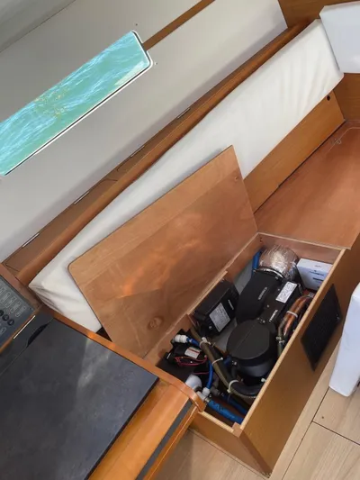 Zoe Yacht Photos Pics 