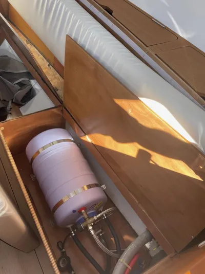 Zoe Yacht Photos Pics 