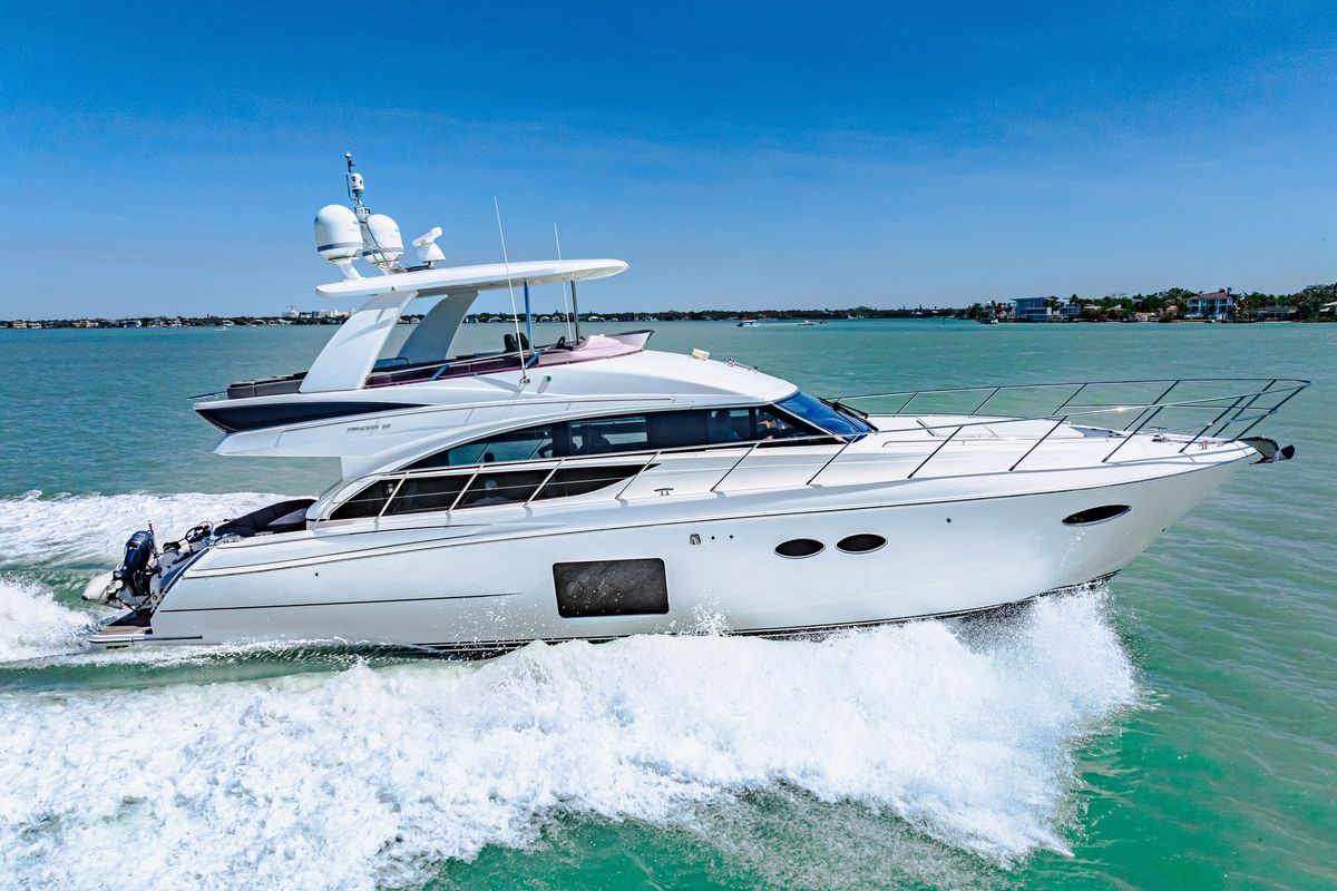 2017 Princess 59 