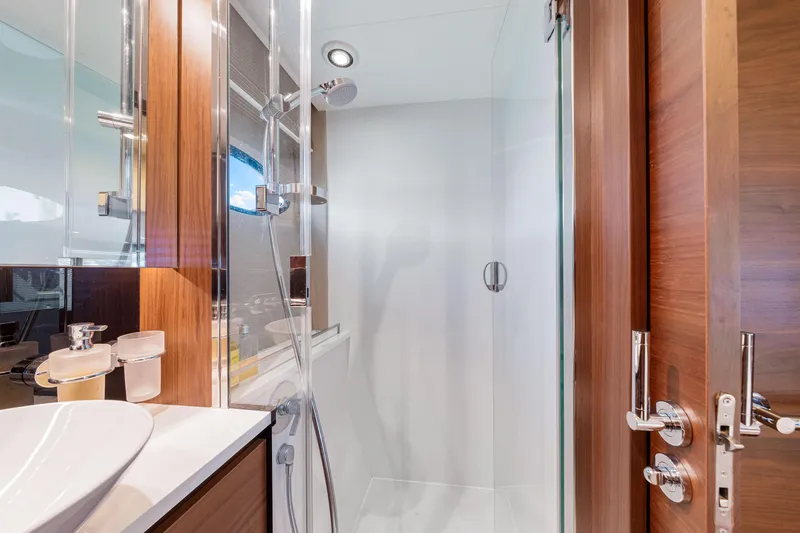 Fuelish Pleasure II Yacht Photos Pics 