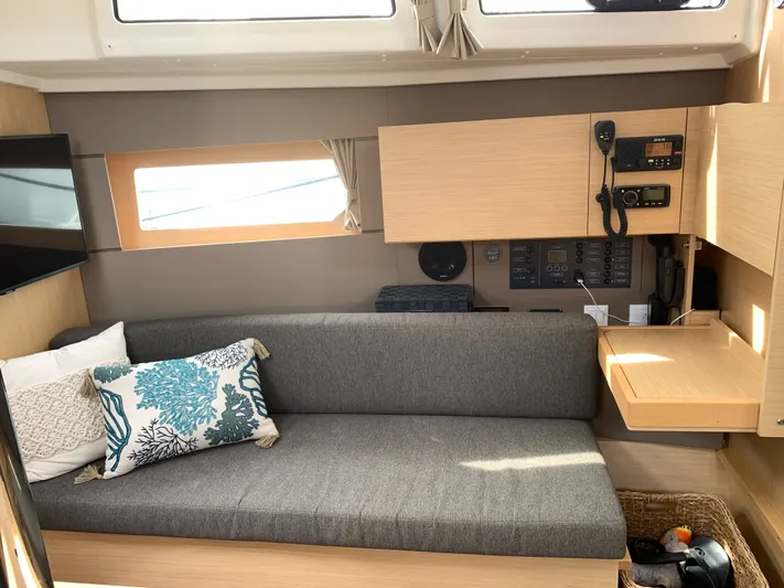 Sails Call Yacht Photos Pics 