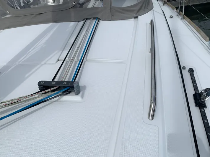 Sails Call Yacht Photos Pics 