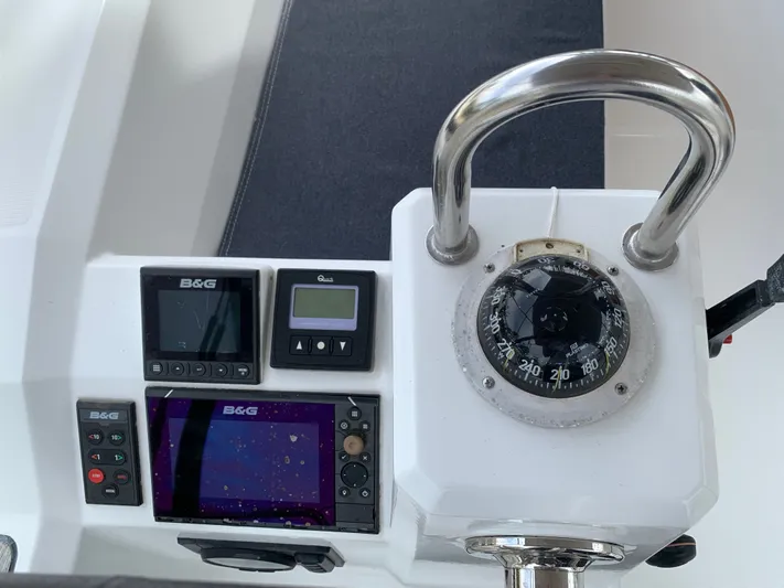 Sails Call Yacht Photos Pics 