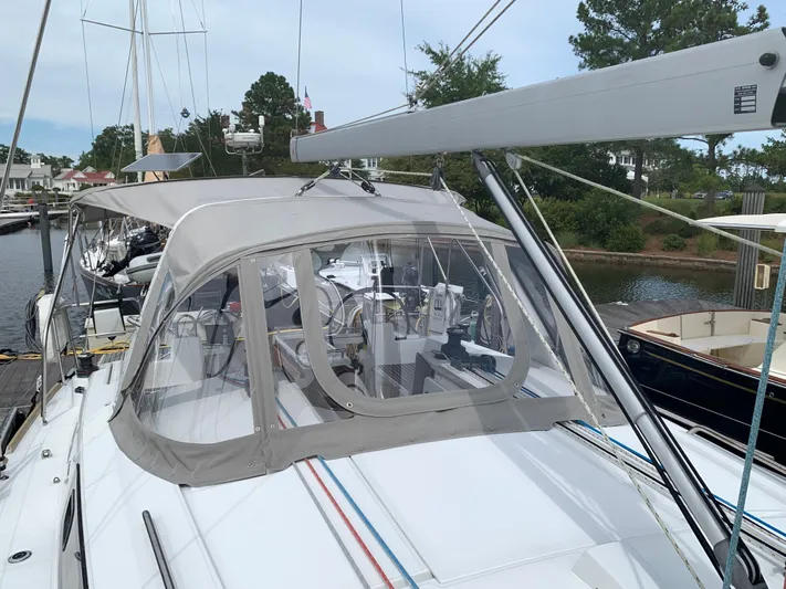 Sails Call Yacht Photos Pics 