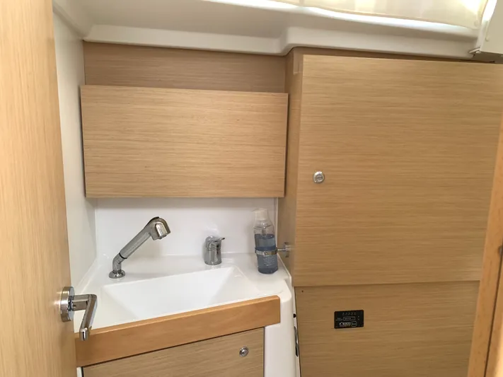 Sails Call Yacht Photos Pics 