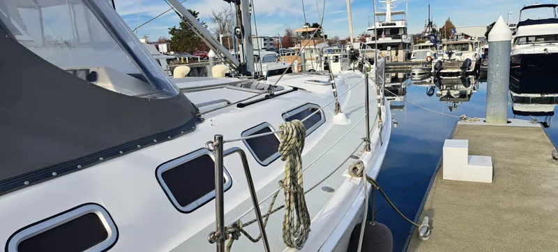Bashful Yacht Photos Pics 