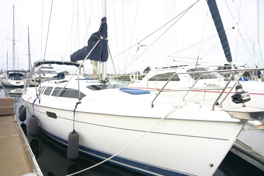 2000 hunter 340 sailboat