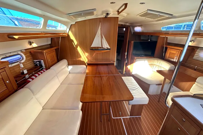 Caroline C Yacht Photos Pics 