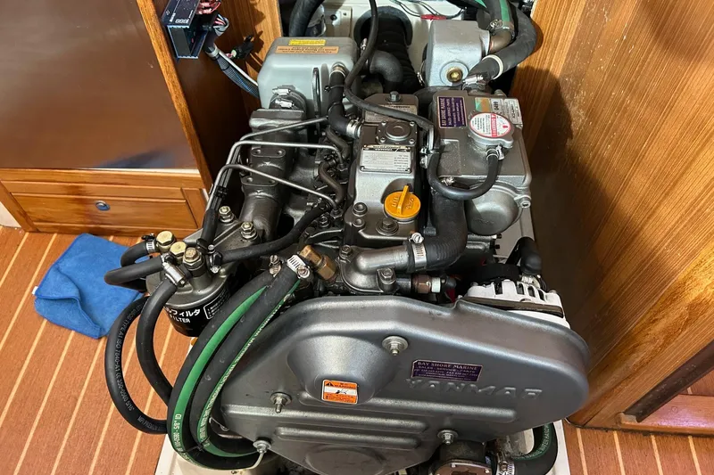 Caroline C Yacht Photos Pics 