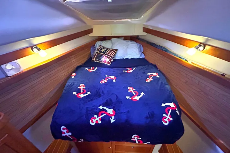 Caroline C Yacht Photos Pics 