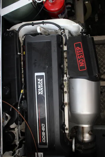  Yacht Photos Pics 2006 Fairline Phantom engine compartment with Volvo Penta D6-500 engine.