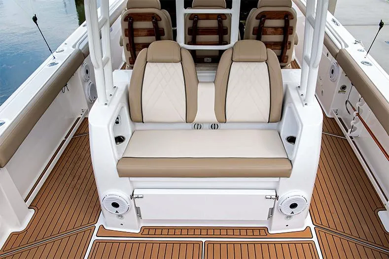  Yacht Photos Pics Manufacturer Provided Image