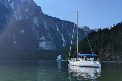 Islander 34 - 2