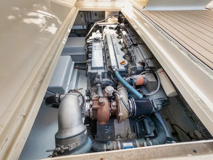 Longer Hours Yacht Photos Pics 