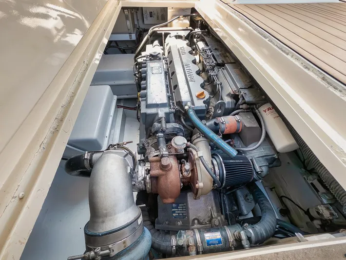 Longer Hours Yacht Photos Pics 