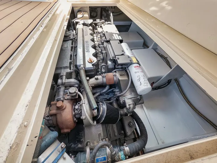 Longer Hours Yacht Photos Pics 