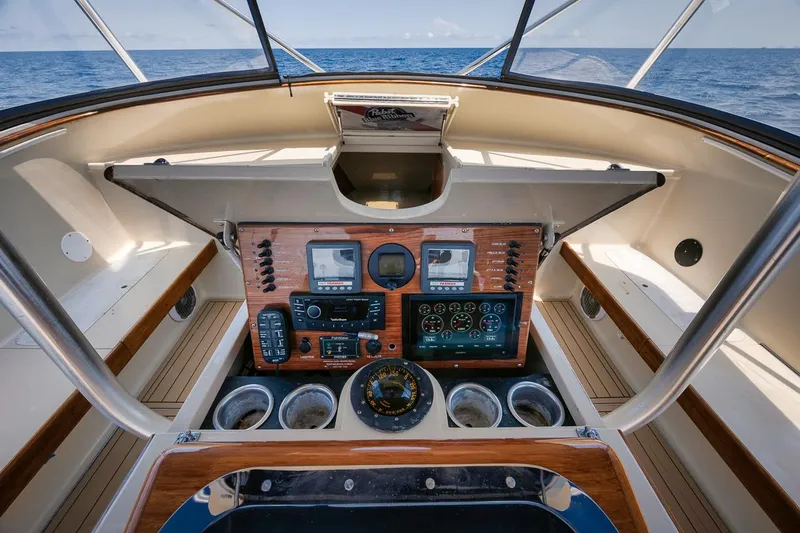 Longer Hours Yacht Photos Pics 