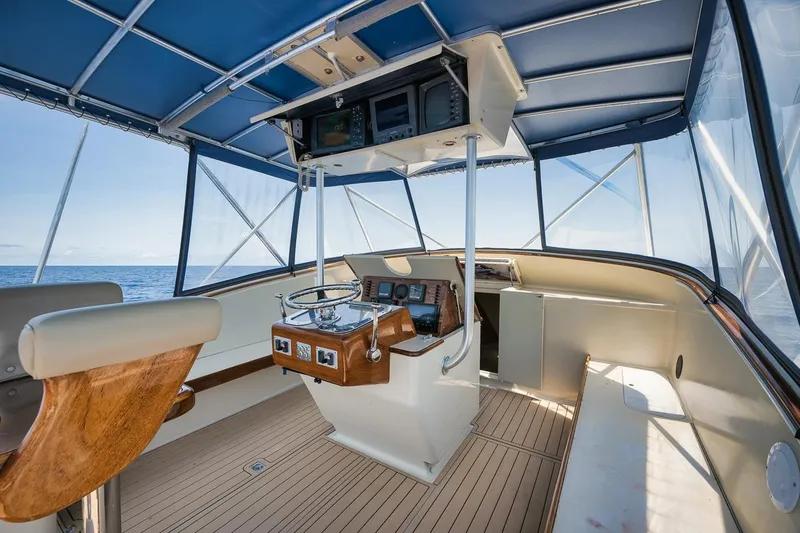 Longer Hours Yacht Photos Pics 