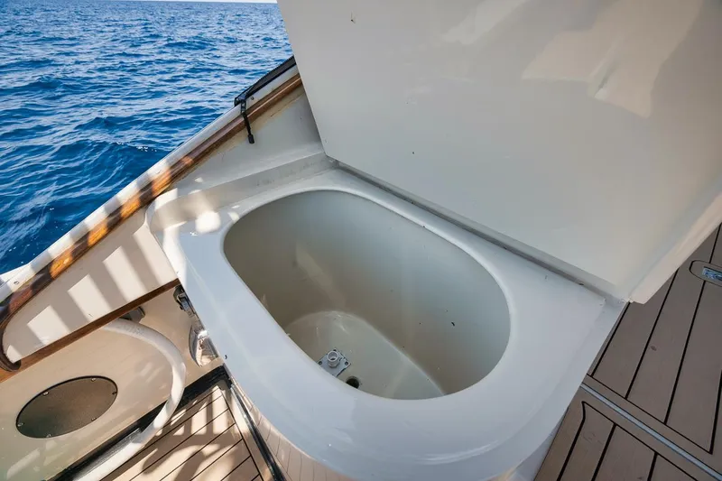 Longer Hours Yacht Photos Pics 