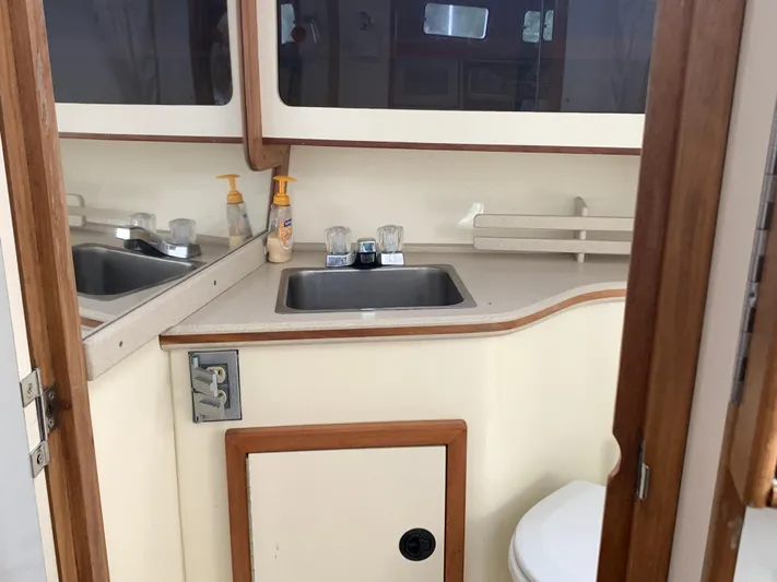 Sugar Magnolia Yacht Photos Pics 