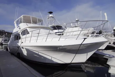 Navigator 4400 Pilothouse