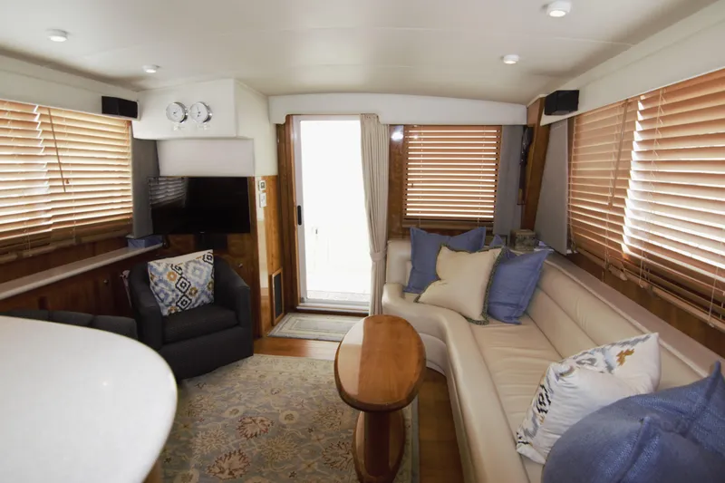 Bula Yacht Photos Pics Salon Port