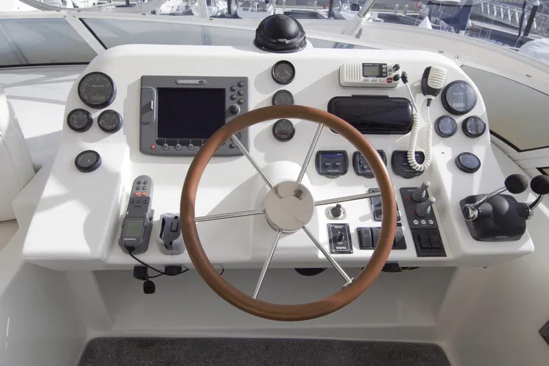 Bula Yacht Photos Pics Flybridge Helm