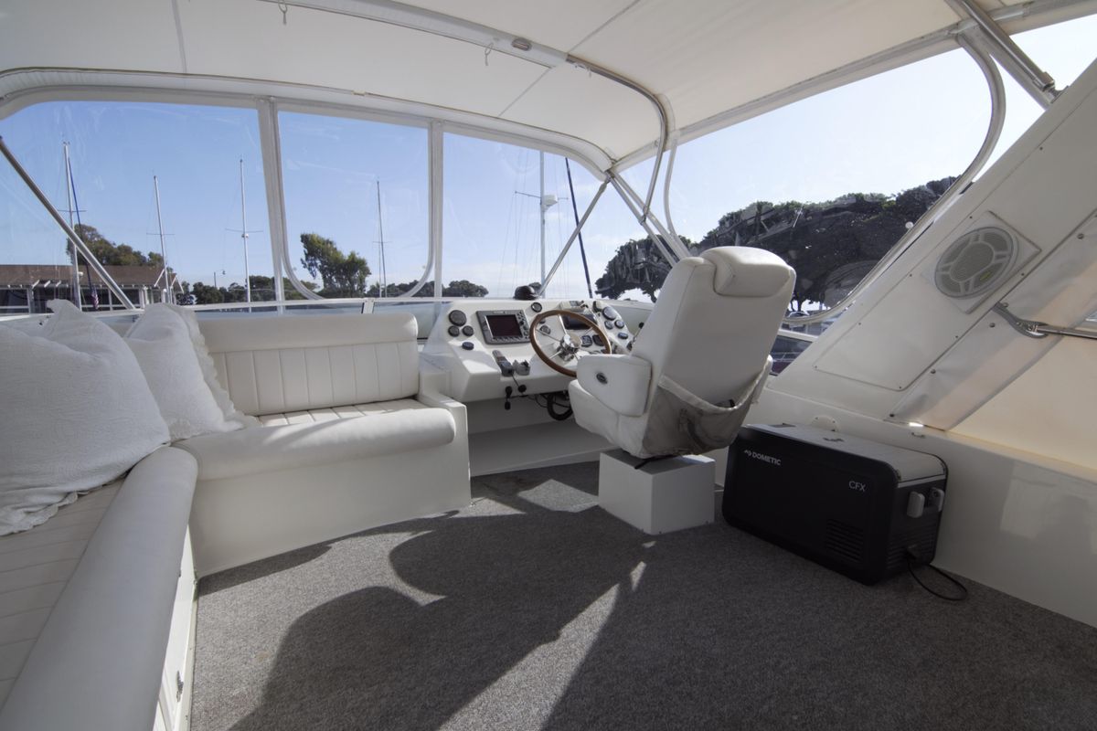 2005 Navigator 44 