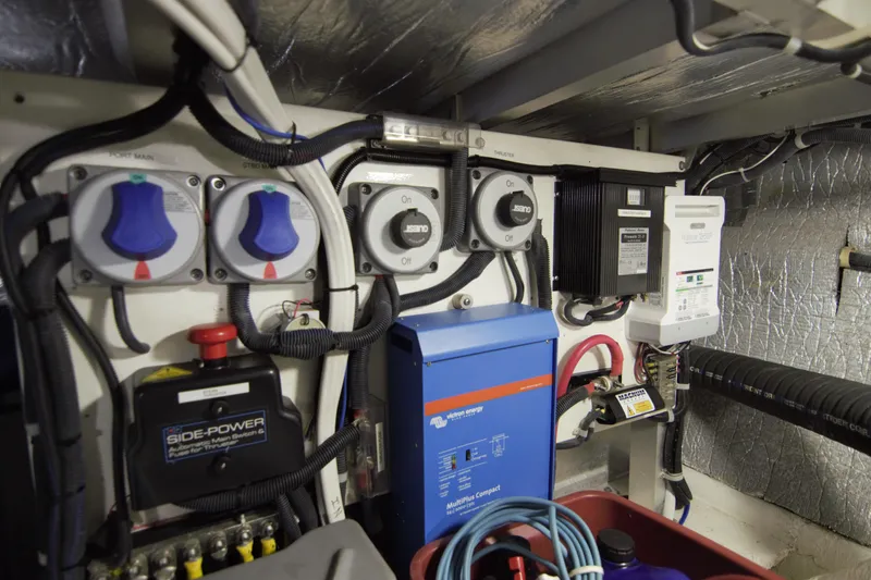 Bula Yacht Photos Pics Engine Room Aft