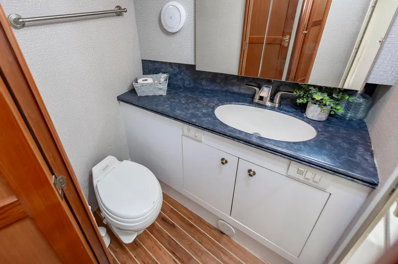 Meat Chaser Yacht Photos Pics 