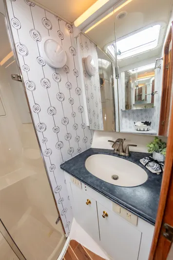 Meat Chaser Yacht Photos Pics 