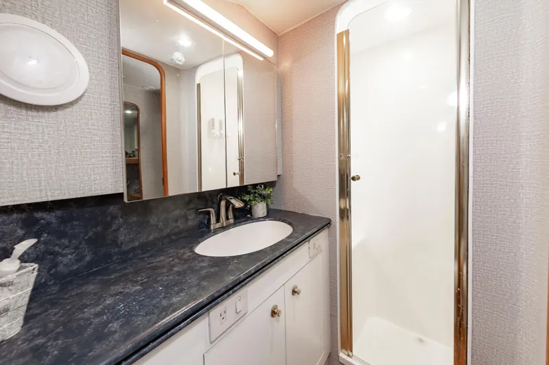 Meat Chaser Yacht Photos Pics 