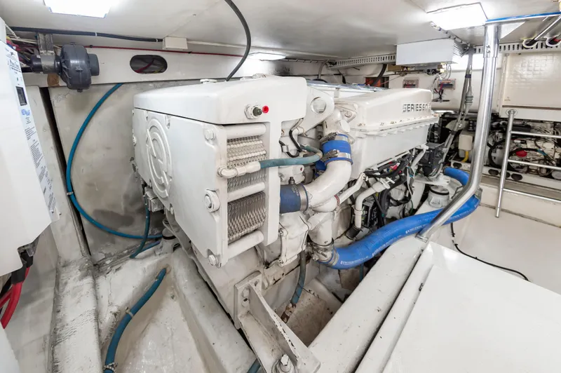 Meat Chaser Yacht Photos Pics 