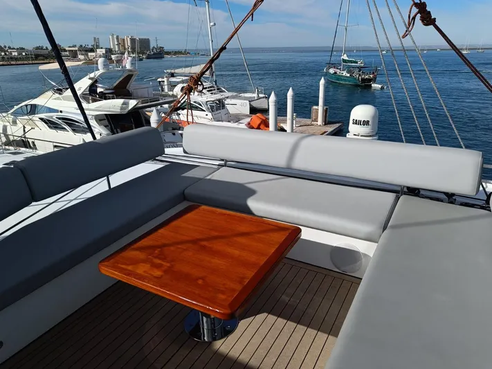 Feel So Good Yacht Photos Pics 