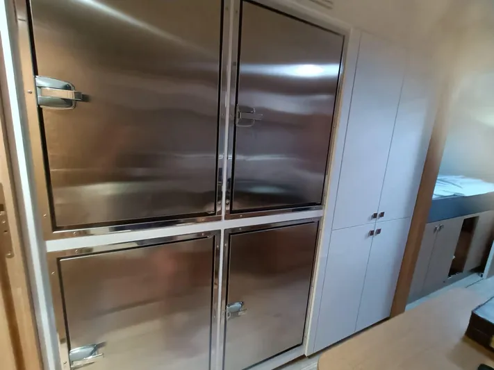 Feel So Good Yacht Photos Pics 