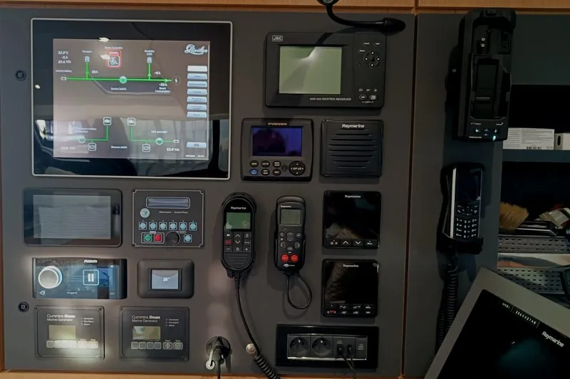 Feel So Good Yacht Photos Pics 