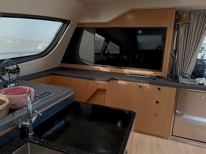 Feel So Good Yacht Photos Pics 