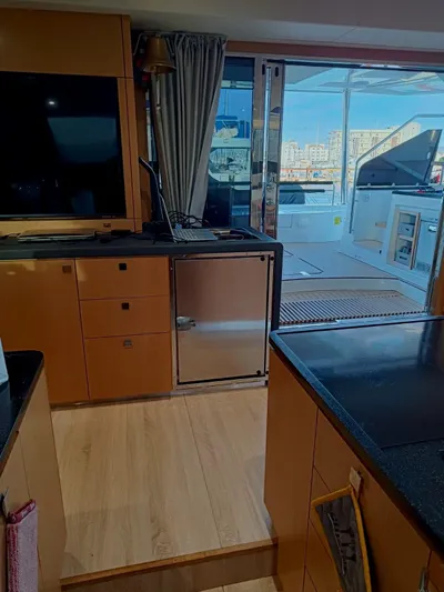 Feel So Good Yacht Photos Pics 