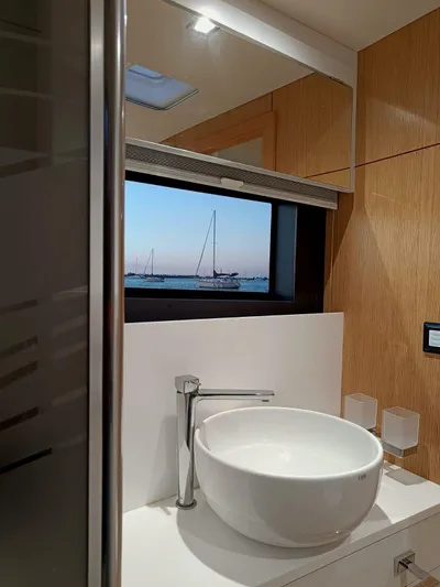 Feel So Good Yacht Photos Pics 