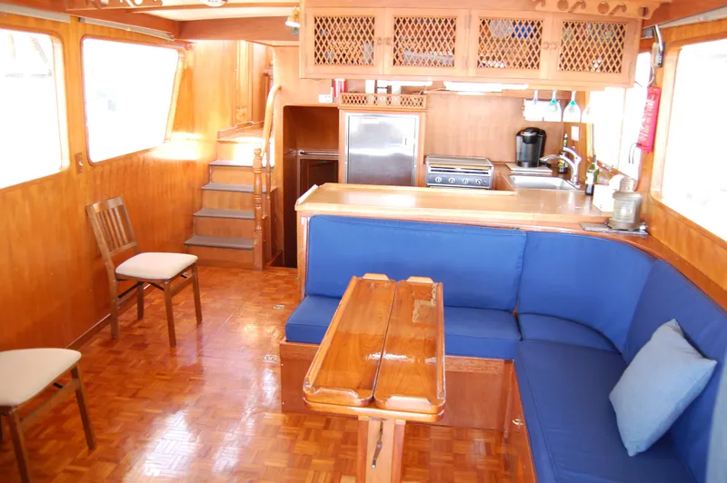 Dream Weaver Yacht Photos Pics 